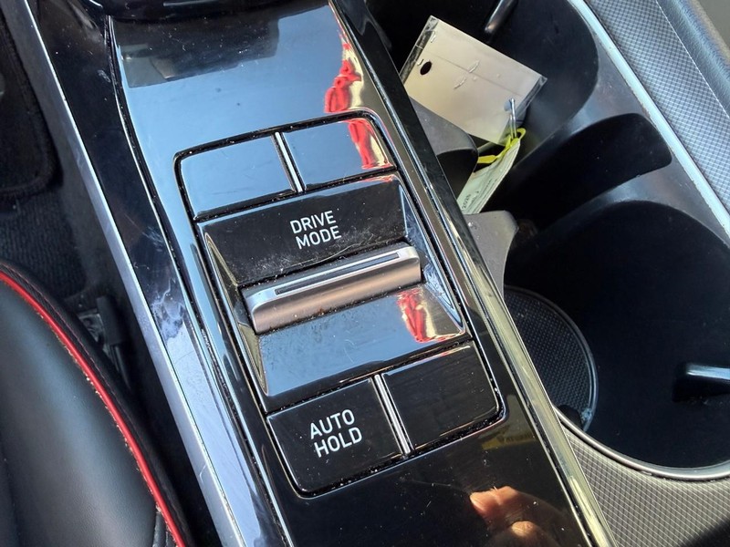 Hyundai Sonata Vehicle Image 28