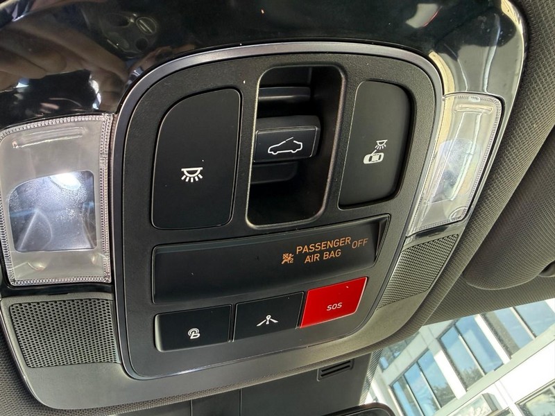 Hyundai Sonata Vehicle Image 29