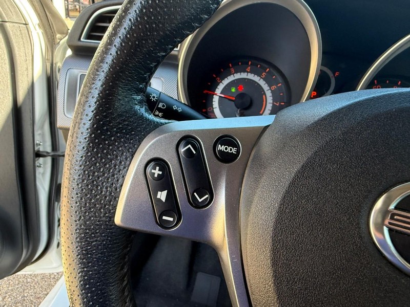 Scion tC Vehicle Image 17