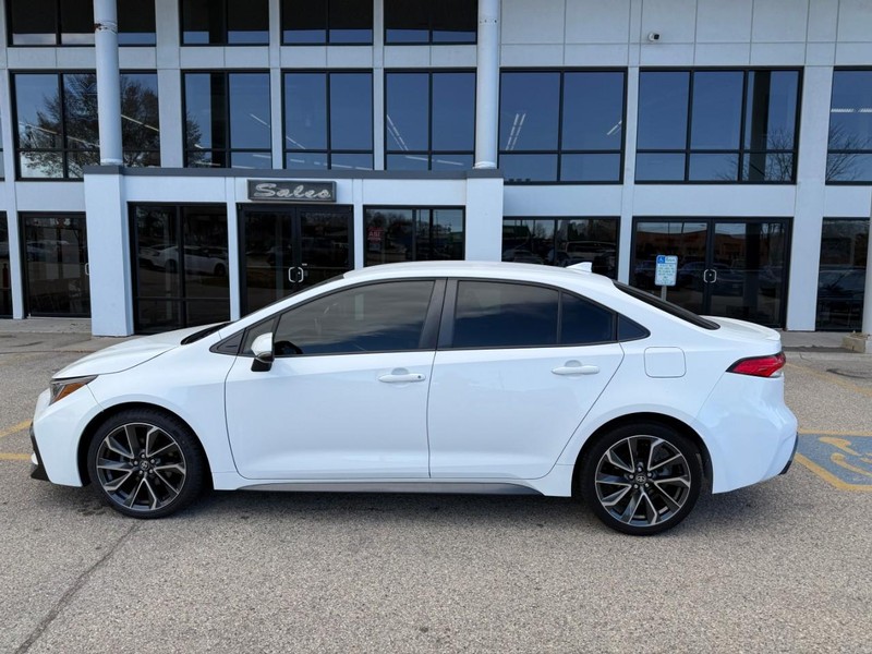 Toyota Corolla Vehicle Image 08