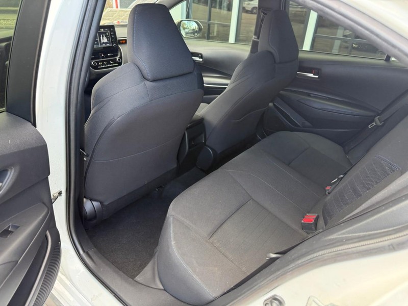 Toyota Corolla Vehicle Image 12