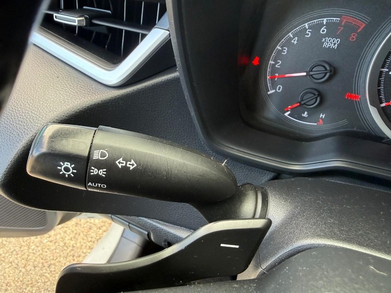 Toyota Corolla Vehicle Image 19