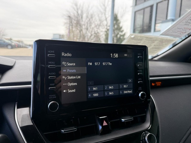 Toyota Corolla Vehicle Image 23