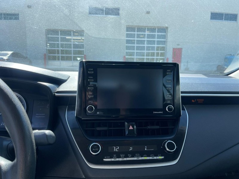 2021 Toyota Corolla LE photo 4