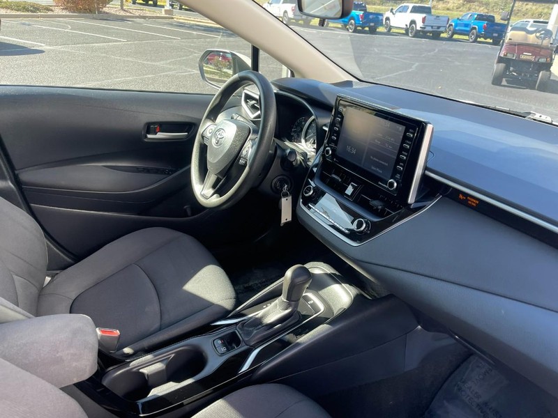 Toyota Corolla Vehicle Image 05