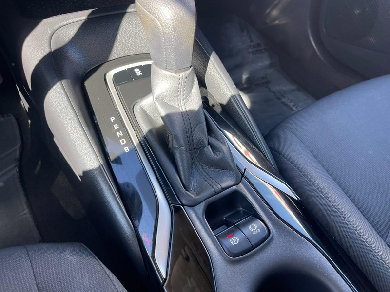 Toyota Corolla Vehicle Image 16