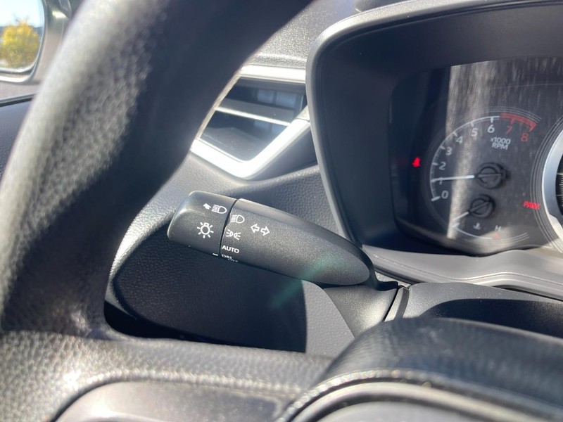 Toyota Corolla Vehicle Image 19