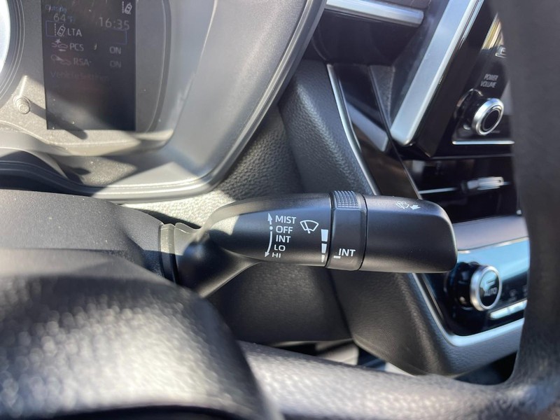 Toyota Corolla Vehicle Image 20