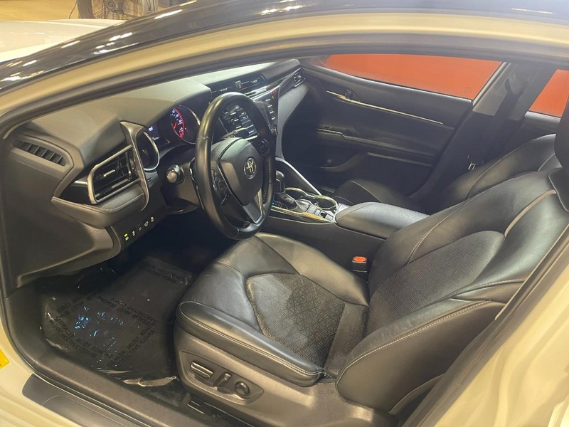 Toyota Camry Vehicle Image 19