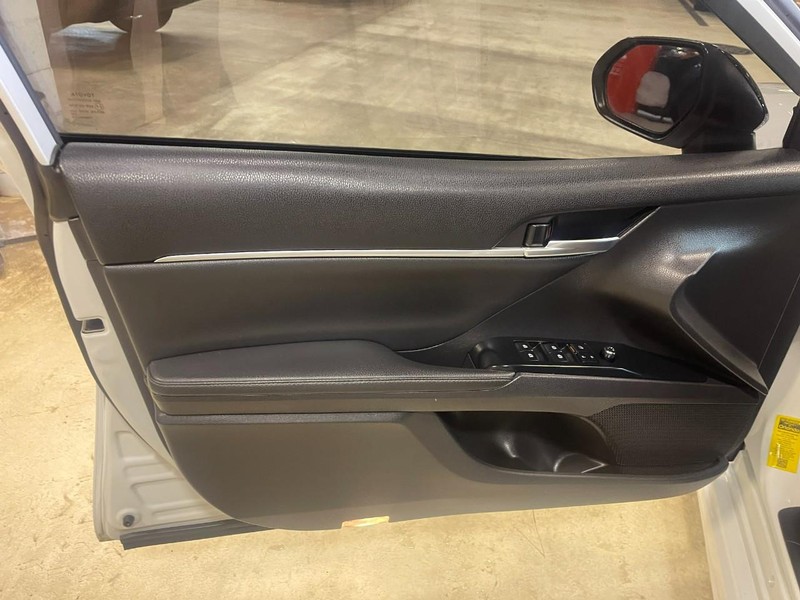 Toyota Camry Vehicle Image 20