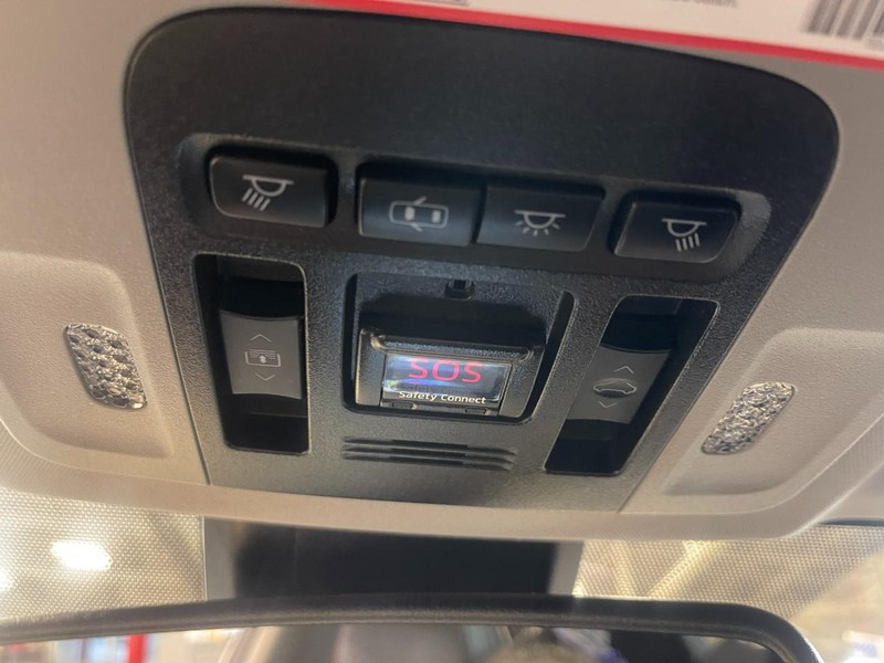 Toyota Camry Vehicle Image 33