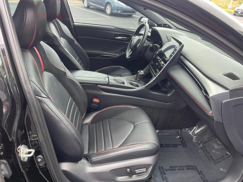 Toyota Avalon Vehicle Image 11