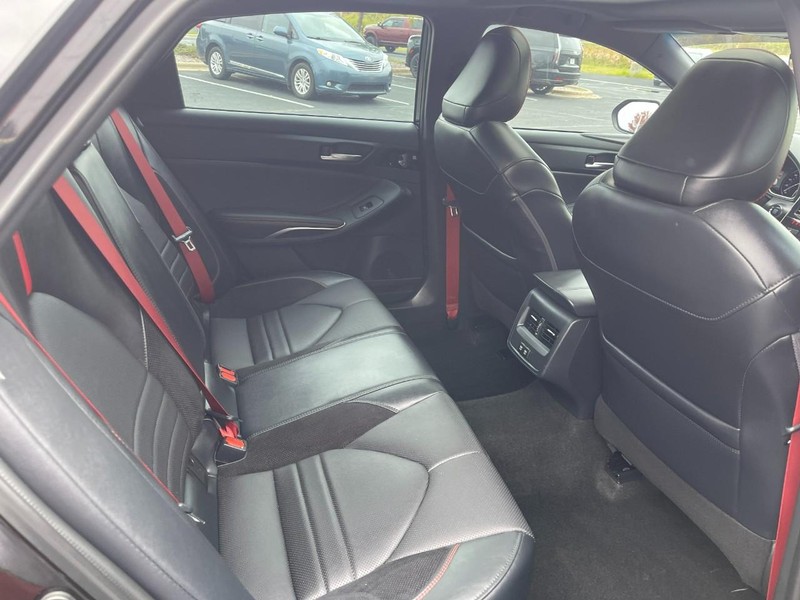 Toyota Avalon Vehicle Image 13