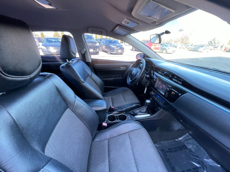 Toyota Corolla Vehicle Image 07