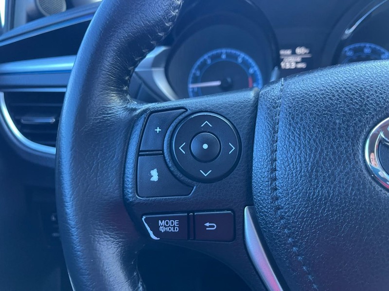 Toyota Corolla Vehicle Image 18