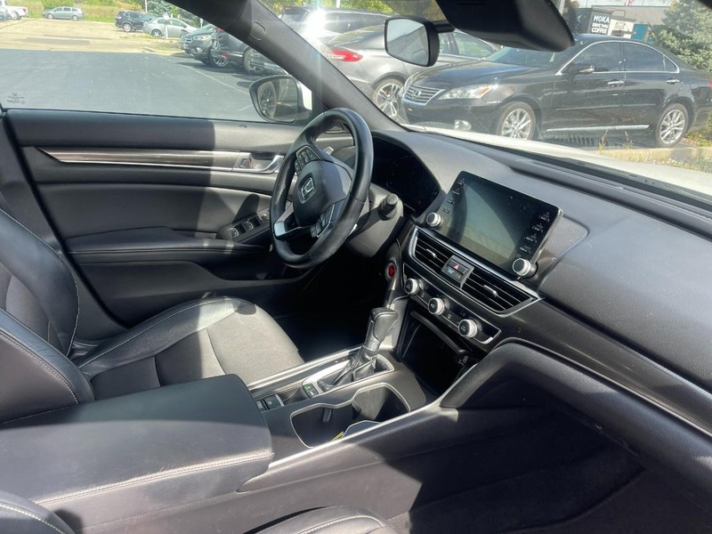 Honda Accord Sedan Vehicle Image 02