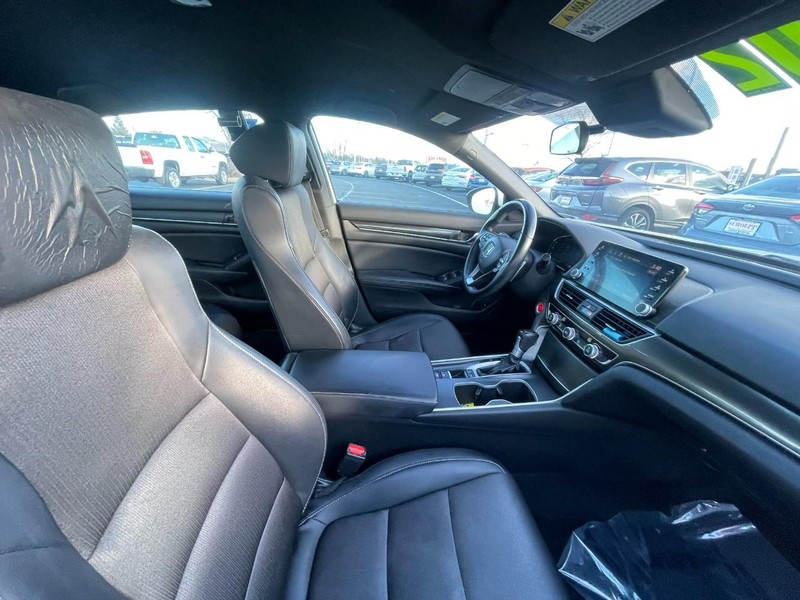 Honda Accord Sedan Vehicle Image 07