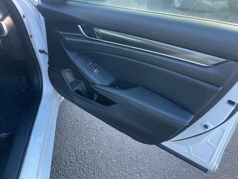 Honda Accord Sedan Vehicle Image 08