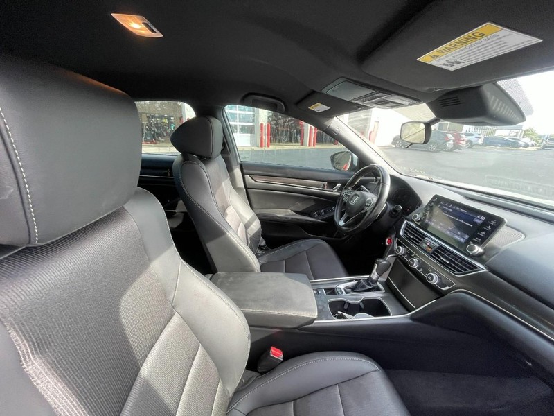 Honda Accord Sedan Vehicle Image 03