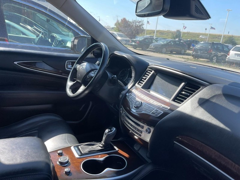 INFINITI QX60 Vehicle Image 02