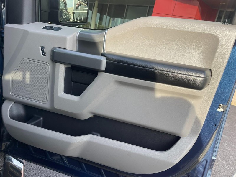 Ford F-150 Vehicle Image 09