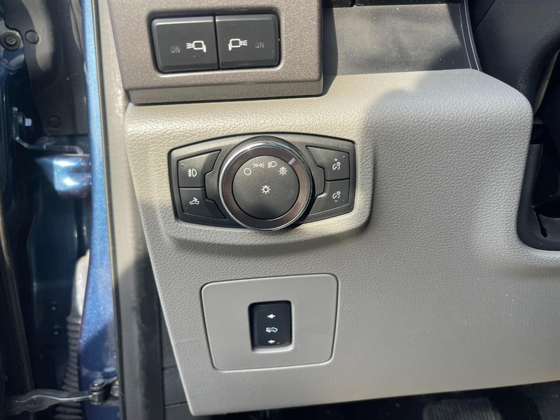 Ford F-150 Vehicle Image 17