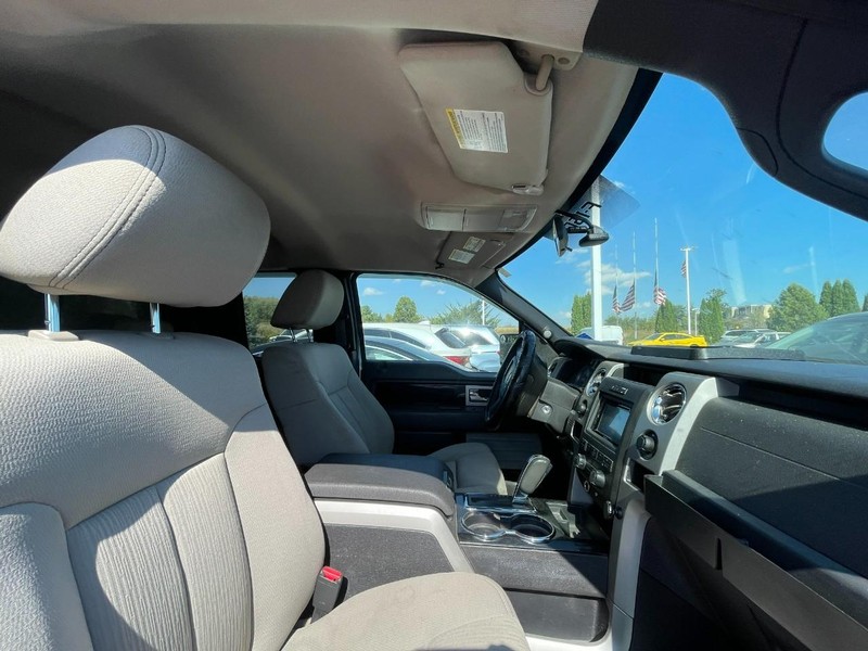 Ford F-150 Vehicle Image 03