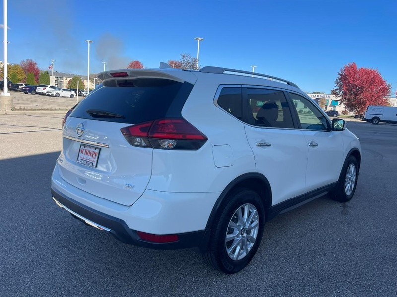 Nissan Rogue Vehicle Image 03