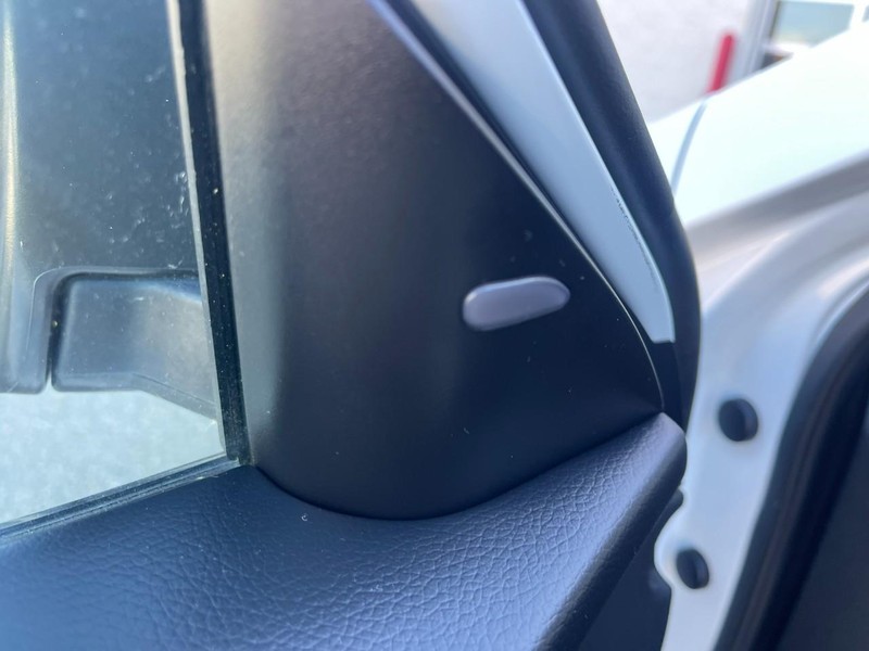 Nissan Rogue Vehicle Image 20