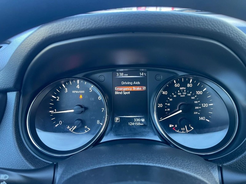 Nissan Rogue Vehicle Image 29