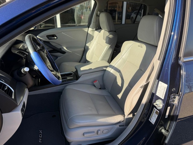 Acura RDX Vehicle Image 09