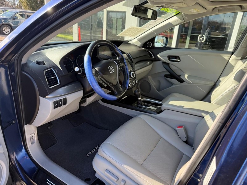 Acura RDX Vehicle Image 10