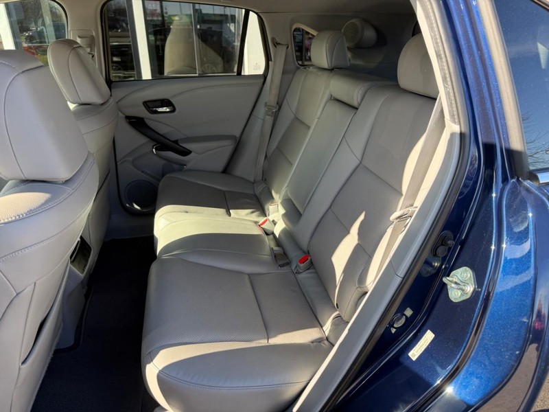 Acura RDX Vehicle Image 11
