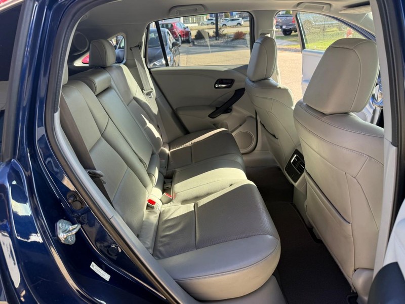 Acura RDX Vehicle Image 15