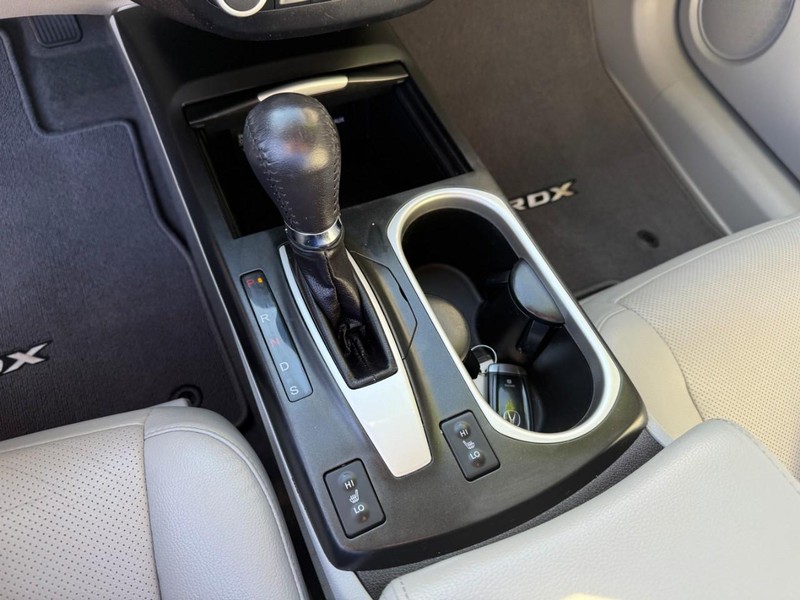 Acura RDX Vehicle Image 35