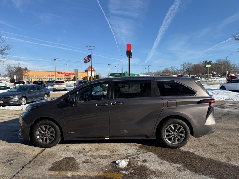 Toyota Sienna Vehicle Image 08