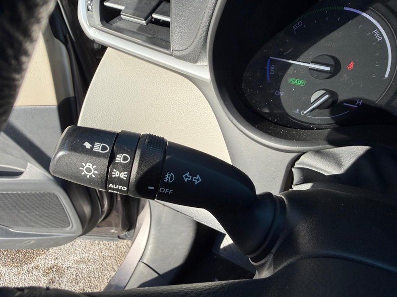 Toyota Sienna Vehicle Image 24