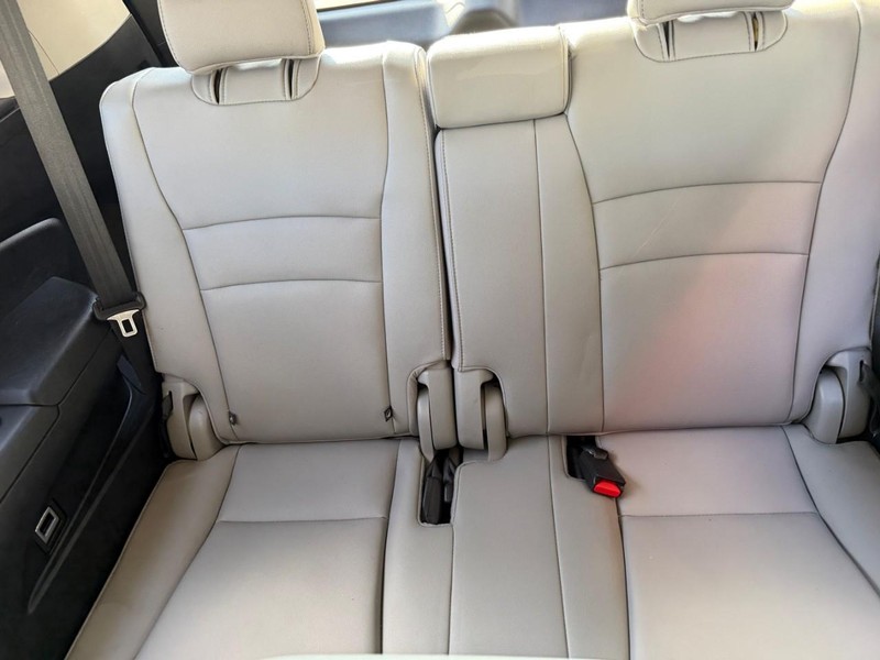Honda Pilot Vehicle Image 14