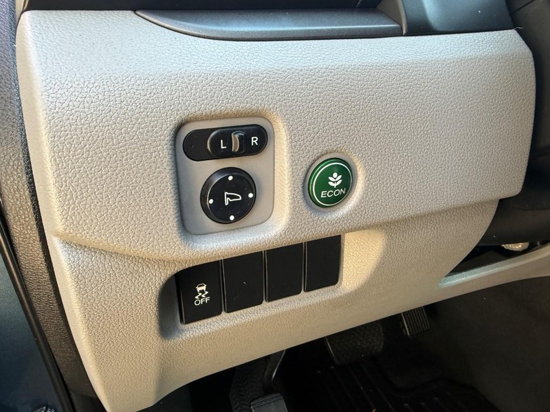 Honda Pilot Vehicle Image 22