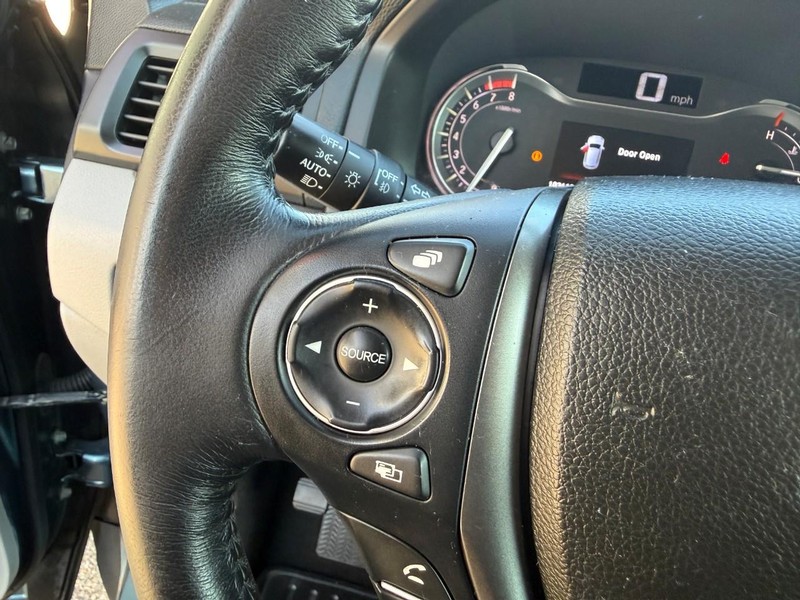 Honda Pilot Vehicle Image 25