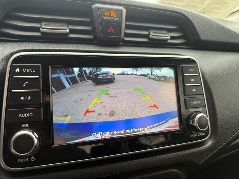 Nissan Versa Vehicle Image 26