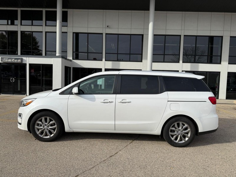 Kia Sedona Vehicle Image 08
