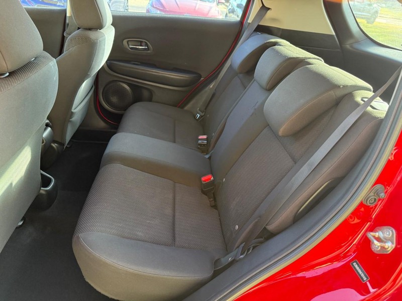 Honda HR-V Vehicle Image 11