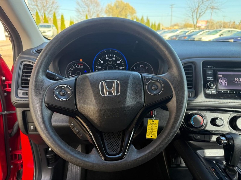 Honda HR-V Vehicle Image 19