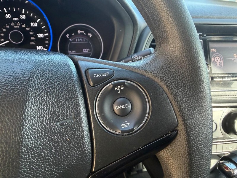 Honda HR-V Vehicle Image 24