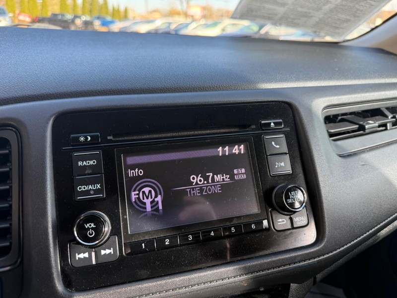 Honda HR-V Vehicle Image 25