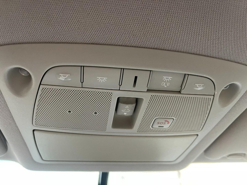 Nissan Altima Vehicle Image 33