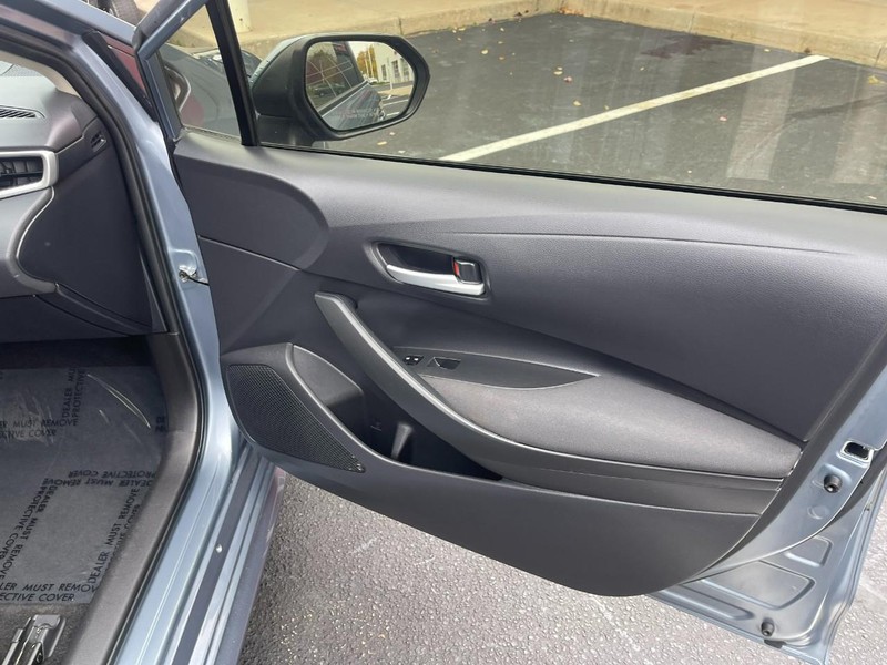 Toyota Corolla Vehicle Image 11