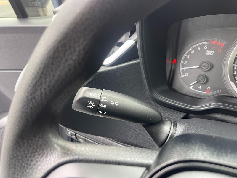 Toyota Corolla Vehicle Image 17