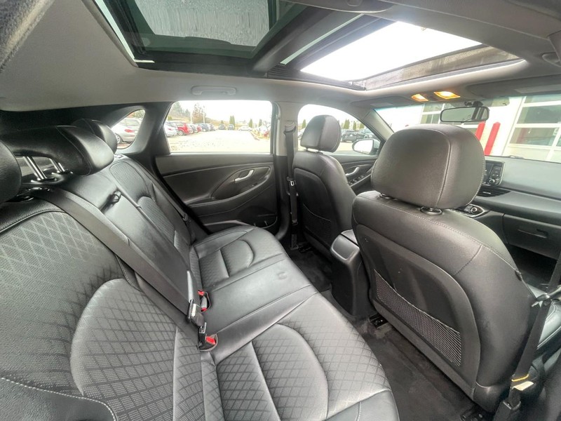 Hyundai Elantra GT Vehicle Image 13